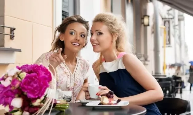 Como actua una mujer enamorada [2022]