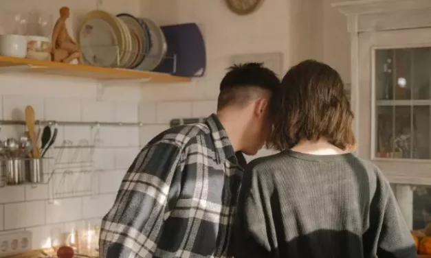 Mi ex me dice que me quiere pero no quiere volver [2022]